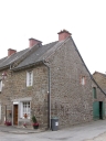 Maison, 15 place de l'église (Hédé)