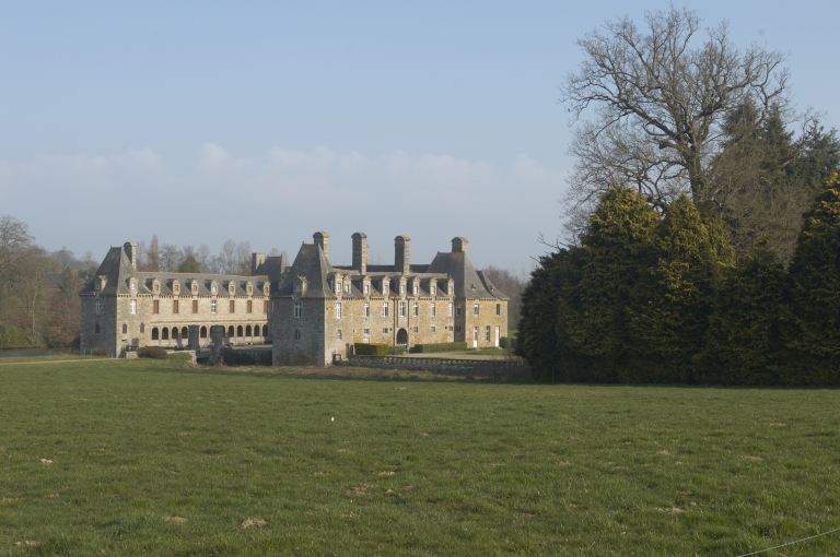 Château du Rocher-Portail (Saint-Brice-en-Coglès fusionnée en Maen Roch en 2017)