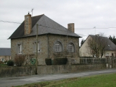 Maison, 8 rue du Capitaine F. Guérault (Etrelles)