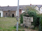 Alignement de maisons, Lanruen (La Chapelle-de-Brain)