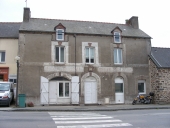 Maison à boutique, 19 rue de Raphaël de Folligné (La Gouesnière)