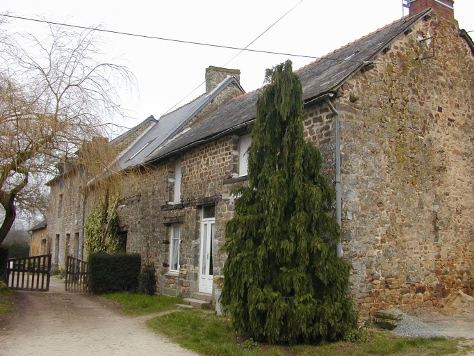 Alignement de maisons, la Machelais (Liffré)