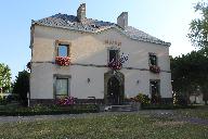 Presbytère, actuellement Mairie, rue de l'avenir (Chavagne)