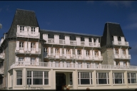 Hôtel de voyageurs, dit Hôtel des Bains, actuellement immeuble, dit résidence privée de l'Hôtel des Bains, 18 boulevard de la Mer, les Mielles (Saint-Cast-le-Guildo)