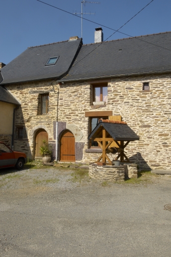 Alignement de maisons, les Coudrais (Bruz)