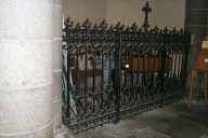 Clôture des fonts baptismaux