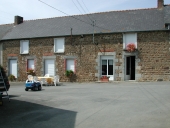 Ferme, Neuville, 6 rue de Gilbert (Andouillé-Neuville)