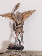 Statue : Saint Michel terrassant le dragon, église Saint-Martin (Saint-Martin-sur-Oust)