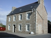 Maison, 16 place de l'Eglise (Ploumilliau)