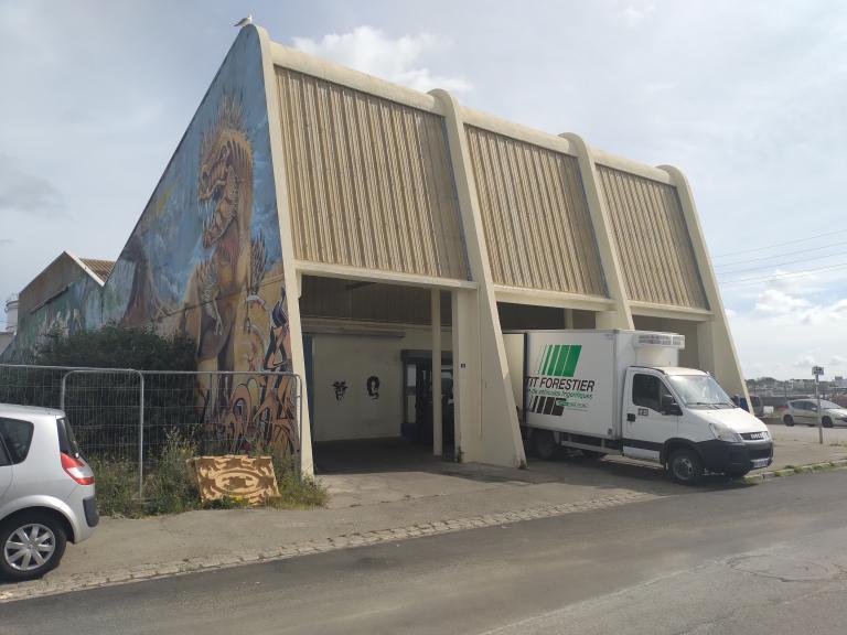 Bâtiment de mareyeurs de Kergroise (Lorient)