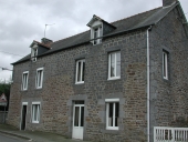 Alignement de maisons, 9-11 rue Anatole Le Braz (Lanhélin fusionnée en Mesnil-Roc'h en 2019)