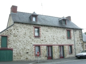 Maison, 2 rue Clémenceau, 10 rue Jean Théard (La Guerche-de-Bretagne)