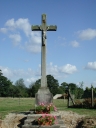 Croix de chemin, rue du Stade, les Rochers (Vergéal)
