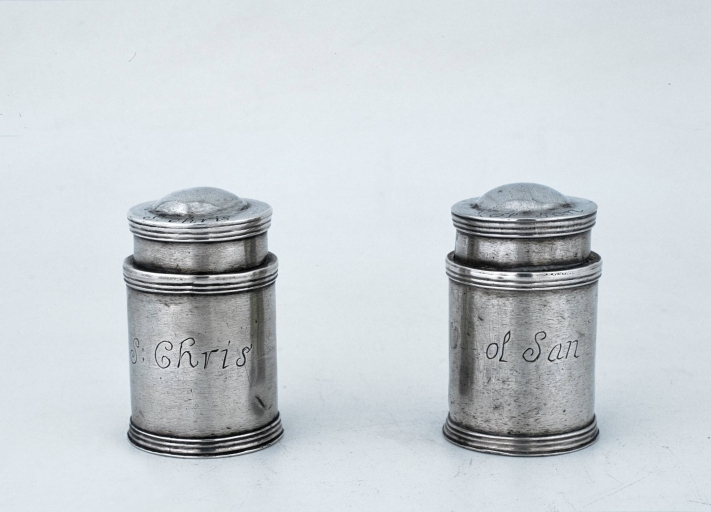 Ampoule à saint chrême, ampoule à huile sainte