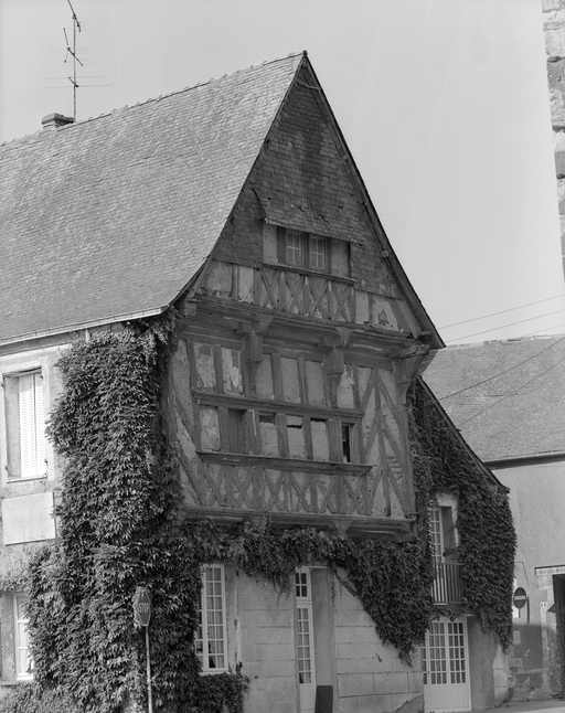Palais de justice, 25 place de l'église (Grand-Fougeray)