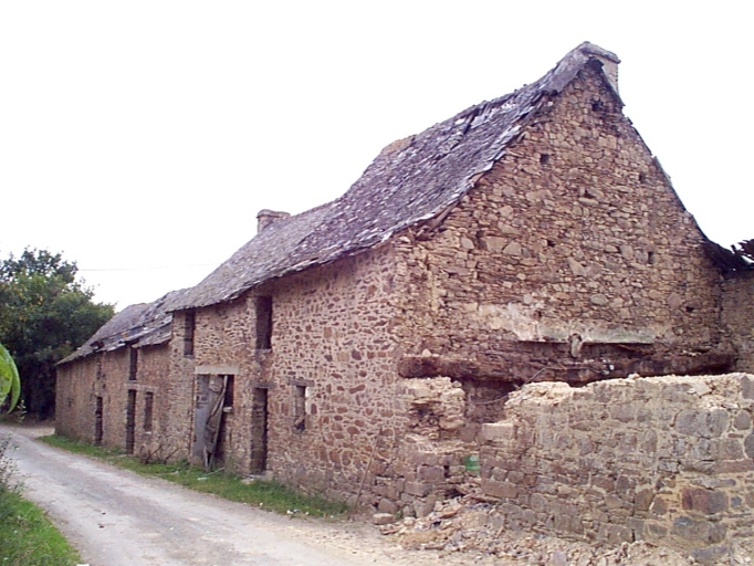 Alignement de maisons, la Perdrilais (Saint-Malo-de-Phily)