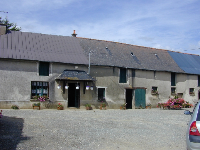 Alignement de deux fermes, le Chêne Marot (Mouazé)