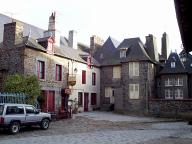 Maison, 2 rues des Ecoles (Dol-de-Bretagne)