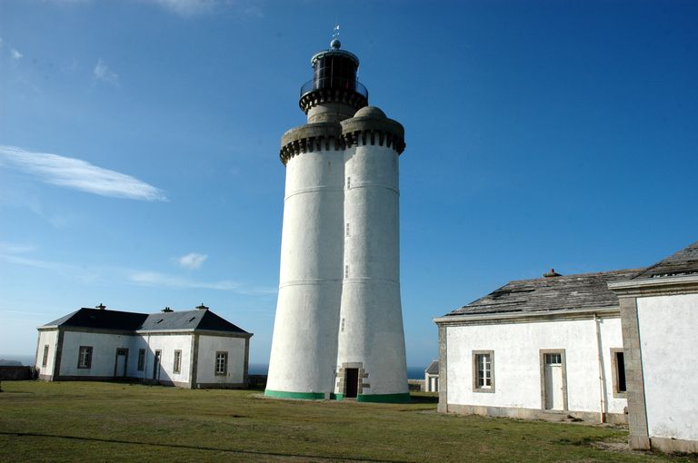 Tour d'observation, fanal puis phare du Stiff, Établissement de signalisation maritime n°621/000 (Ouessant)