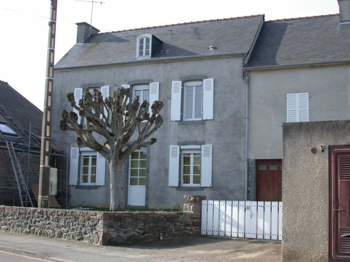 École, 22 rue Grand'rue (Plurien)