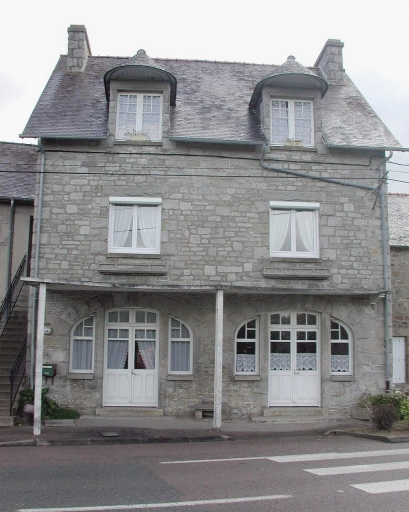 Maison ; café, 35 rue de la Croix aux Merles (Saint-Cast-le-Guildo)