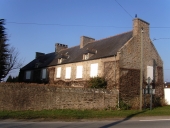 Maisons, alignement de trois logis, 22 rue du Moulin (Lancieux)