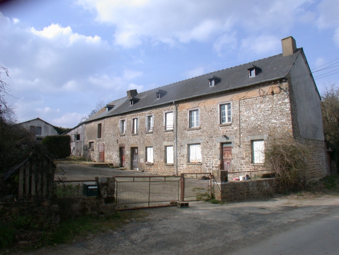 Fermes, alignement de deux logis, les Pommiers (Longaulnay)