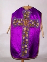 Ornement violet 1 : chasuble, étole
