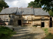 Alignement de deux maisons, Monmur (Guipel)