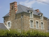 Maison de capitaine (?), 27 rue du Révérend Père Lebret (Le Minihic-sur-Rance)