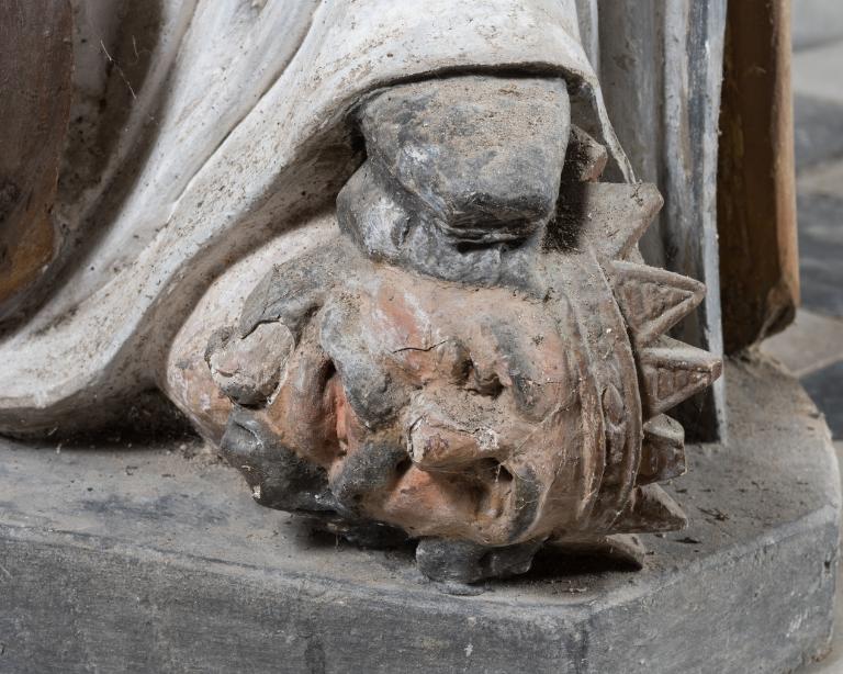 Statue : sainte Catherine d'Alexandrie, église Saint-Pierre de Plounez (Paimpol)