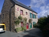 Ensemble de deux maisons, rue Saint Charles (Saint-Suliac)