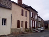 Alignement de maisons, bourg (Saint-Malo-de-Phily)
