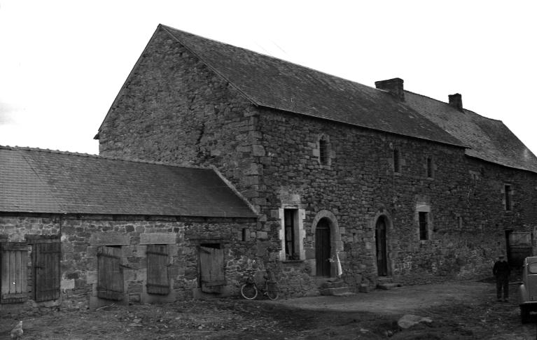 L'enclos résidentiel de La Porte, Saint-Sulien (Saint-Rieul)