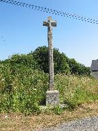 La croix de Kergroas, route de Langoat (Lanmérin)