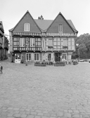Maison, 9 place Saint-Sauveur (Auray)