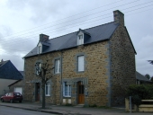 Maison, 19-21 avenue de la Libération (Combourg)