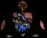 Ensemble de 4 verrières décoratives des baies 2, 5, 7, 9 et verrière à personnages de la baie 00 : Vierge de pitié
