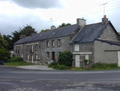 Alignement de quatre maisons, le Thélin (Plélan-le-Grand)