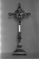 Croix d'autel, église paroissiale Saint-Pierre, Saint-Paul (Ruffiac)