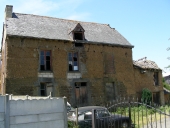 Ferme, rue de l'Auriol (Saint-Thual)