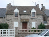 Maison dite les Trois Pierres, 5 rue De Gaulle (Erquy)