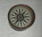 Compas d'embarcation : compas doris