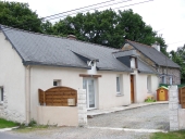 Alignement d'une ferme et d'une maison, 41 l'Hermitière (Orgères)