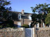 Maison, rue du Menhir (Trébeurden)