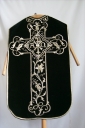 Ornement noir 2 : chasuble