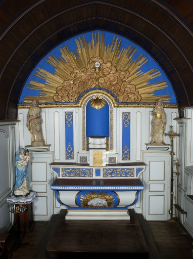 Ensemble du maître-autel : autel, tabernacle, exposition, gradin d'autel, retable, 2 degrés d'autel