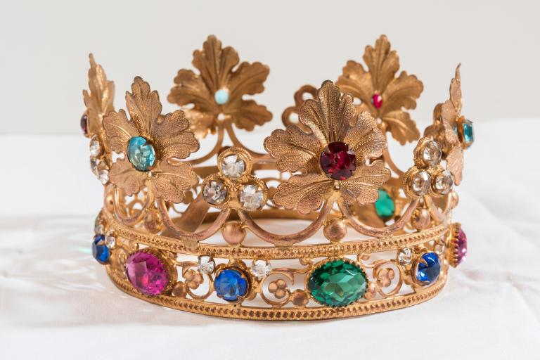 Couronne de statue, basilique Notre-Dame-du-Roncier (Josselin)