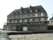 Immeuble à logements Les Marines, 12 rue du Port, Toulhars (Larmor-Plage)