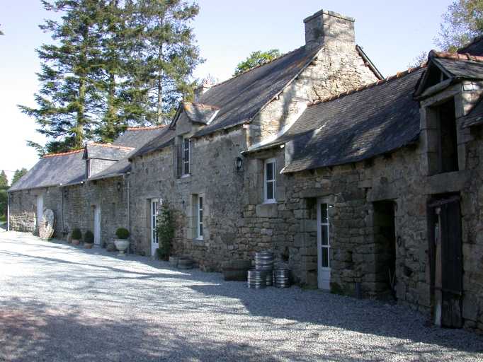Moulin Durand, actuellement café, Moulin Durand (Saint-Gouéno fusionnée en Le Mené en 2016)
